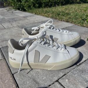 Veja Women's White and Gray Sneakers